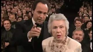 Fay Wray and Billy Crystal at the Oscars