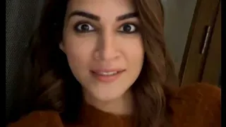 TIGER SHROF AND KRITI SANON IS LIVE NOW INSTAGRAM | SIMRAN KAUR REVIEW CHANNEL