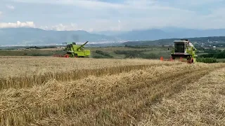 Claas dominator 86  & senator 70