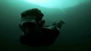 Guillaume Nery base diving to "Into the Ocean" by Blue October