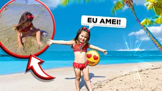 LEVEI MINHA IRMÃ DE 3 ANOS NA PRAIA PELA PRIMEIRA E OLHA A REAÇÃO DELA! *emocionante*