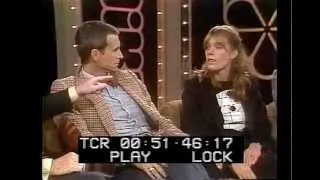 Anthony Perkins and Berry Berenson on how they met, Mike Douglas Show, 1976