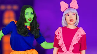 Halloween CopyCat | Zombie Dance & MORE | Kids Funny Songs