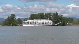 American Pride on Columbia River