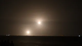 SpaceX Falcon Heavy Jupiter 3 EchoStar 24 Launch From the Beach in Cocoa Beach in 4k