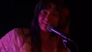 Lauren Ruth Ward - Sheet Stains - Live - Prague 2019 4K