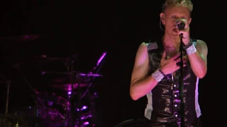 Depeche Mode One Caress ( Tour of the Universe Live in Barcelona 2010 )