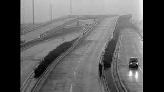 Je Tu Il Elle (1974) by  Chantal Akerman, Clip: Chantal goes out for the evening - hitchhiking...