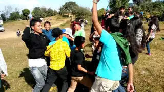 Непал Танцы на пикнике