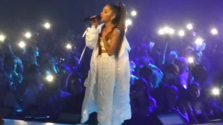 HD Ariana Grande - emotional singing ONE LAST TIME [in PARIS] Dangerous Woman Tour -JUNE 2017