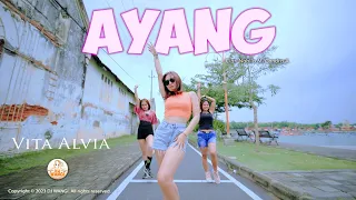 Dj Ayang - Vita Alvia (Peluklah tubuhku kecup keningku) (Official M/V)