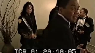 Michael Jackson -  NAACP awards Backstage 1993  MJDHF exclusive