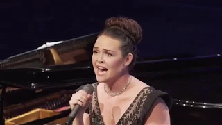 Jennifer Bate "The Impossible Dream" - Man of La Mancha (Live)