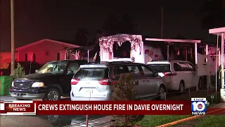 Fire erupts inside mobile home in Davie