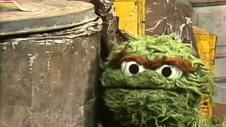 Classic Sesame Street - Oscar Hears a Scary Noise