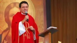 Ex sacerdote católico ahora pastor evangélico desenmascara al papa y su diablura dentro d la Iglesia