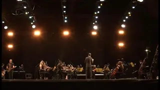 Até Quando Esperar - Orquestra Filarmônica de Brasília e Banda Magoo.