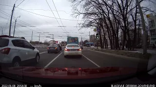 В Харькове на перекрестке Широнинцев и Валентиновской сбили женщину