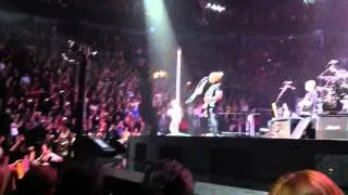Livin' On A Prayer - Bon Jovi Montreal May 4 2011