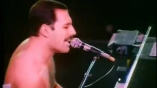 Queen - We Are The Champions in Budapest 1986