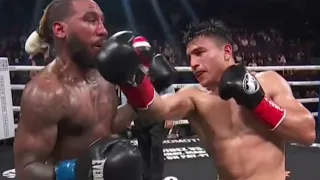 Wow! Jarrett Hurd gets stopped by Armando Reséndiz, Hurd may need to retire!