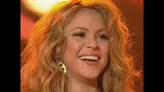 Shakira - She Wolf, Did It Again & Hips Don't Lie (Medley)