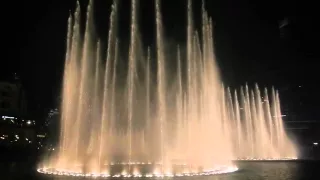 поющие фонтаны в Дубае