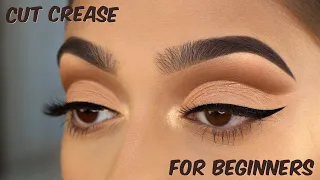 CUT CREASE TUTORIAL FOR BEGINNERS | Chelseasmakeup