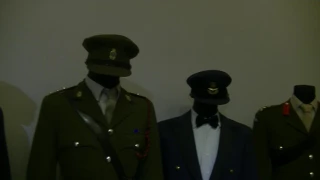 РИга военный музей зал современной парадной формы 6 8 2016