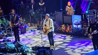 Noel Gallagher's High Flying Birds 'Stand By Me' (Oasis)