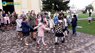 У Золочеві біля храму Вознесіння водили гаївки