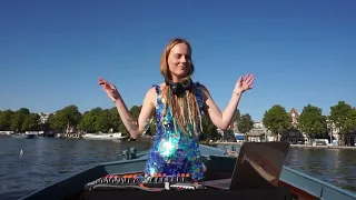 Špaceflowřs 10  Ninsa at Amsterdam Canals | Progressive & Melodic house | Sam Shure - Gabriel Ananda