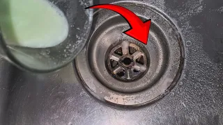 Clean the drains and the worst clogged pipes and dirt (99% of people don't know this secret)😵‍💫