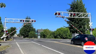 Railroad Crossing | Avon Avenue (WA-20), Burlington, WA