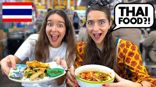 Polish Girls Try Local Thai Food For The First Time! 🇹🇭 (Bangkok)