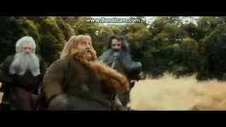 The Hobbit: Desolation of Smaug - Bombur Outrunning Dwarves