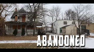 (Almost Busted!!)Exploring Abandoned Beach House With Huge Garage Business FOUND MONEY!!