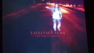 Появилось видео, где днепровский стрелок ловит попутку