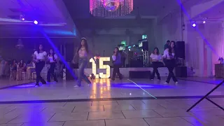 Mia’s surprise dance