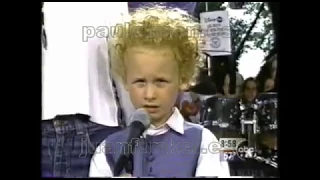 "Feeling Groovy" by Art garfunkel, his wife and his son James Garfunkel live 1997