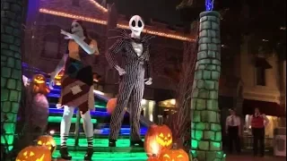 FIRST LOOKS!!! DISNEYLAND HALLOWEEN PARADE 9/20/17 - FRIGHTFULLY FUN!!! Mickey's Halloween Party