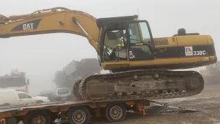 Loading The Caterpillar 330C Excavator - Fasoulas Heavy Transports