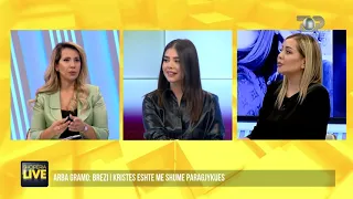 Krista debat me mamin se postoi video me peshqir në rrjetet sociale - Shqipëria Live27 Tetor 2021