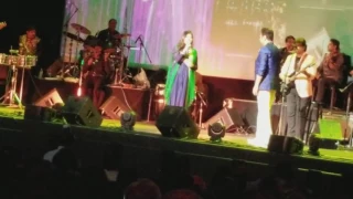 Kumar Sanu and Alka Yagnik- tujhe dekha tu ye jana