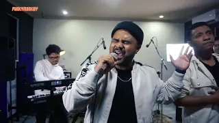 Rossa - Terlalu Cinta , Marcel - Takkan Terganti + Peri Cintaku (Medley Cover By Funky Monkey)