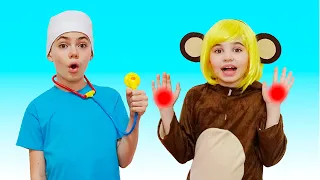 Five Little Monkeys Jumping on the bed | Nick and Poli Kids Songs - Nursery Rhymes