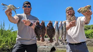 LOUISIANA ROAD DITCH Fishing Seafood!! BLUE CRAB, Flounder, Speckled Trout, & Oysters (CATCH * COOK)