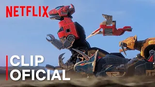 ¡Poder dinozord activado! | Power Rangers: Ayer, hoy y siempre | Netflix