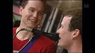 Blink-182 - Live Big Day Out 2000 (5 Songs Rebroadcast)