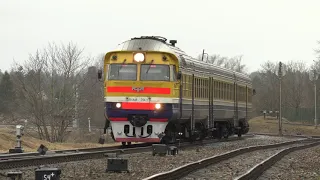 Дизель-поезд ДР1АМ-254 на ст. Валга / DR1AM-254 DMU at Valga station